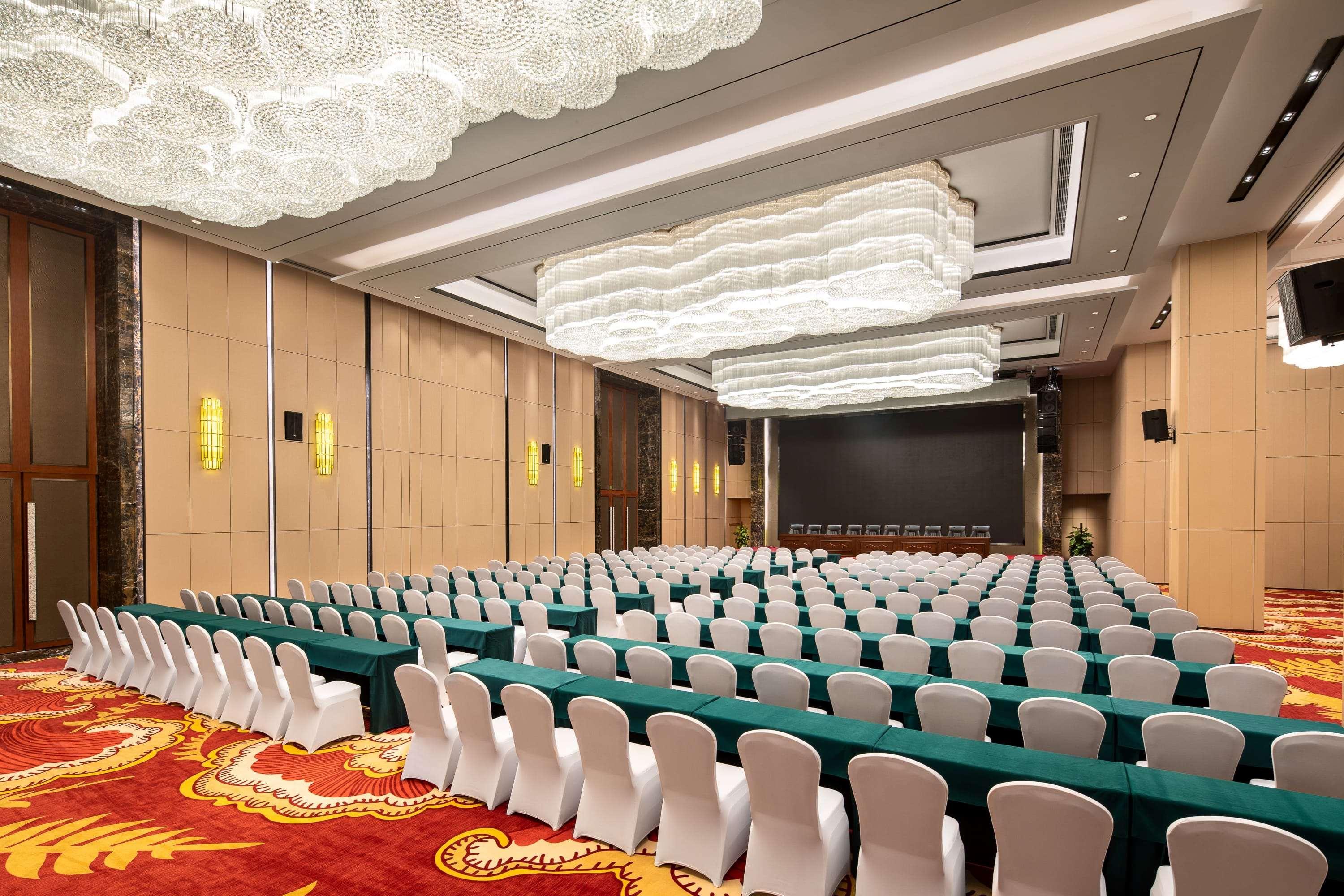 Ramada Wyndham Zhengzhou Xinzheng Hotel Xinzheng  Eksteriør billede