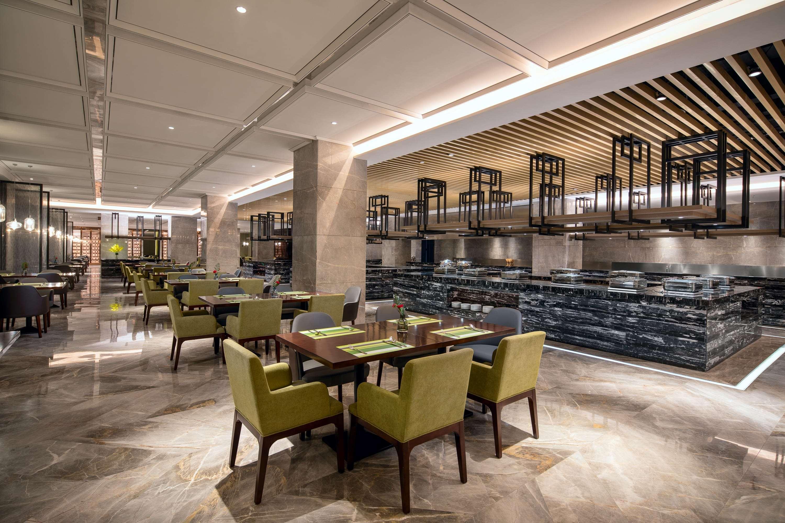 Ramada Wyndham Zhengzhou Xinzheng Hotel Xinzheng  Eksteriør billede