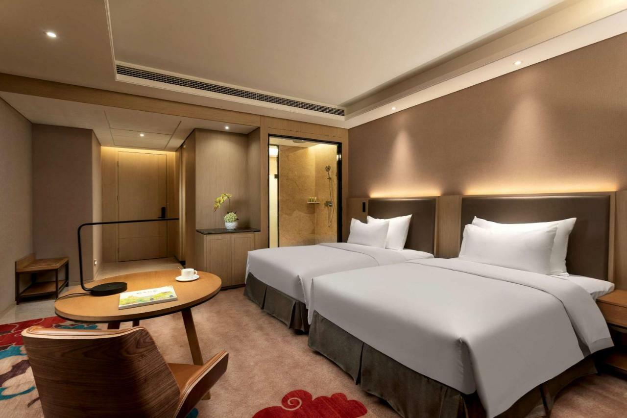 Ramada Wyndham Zhengzhou Xinzheng Hotel Xinzheng  Eksteriør billede