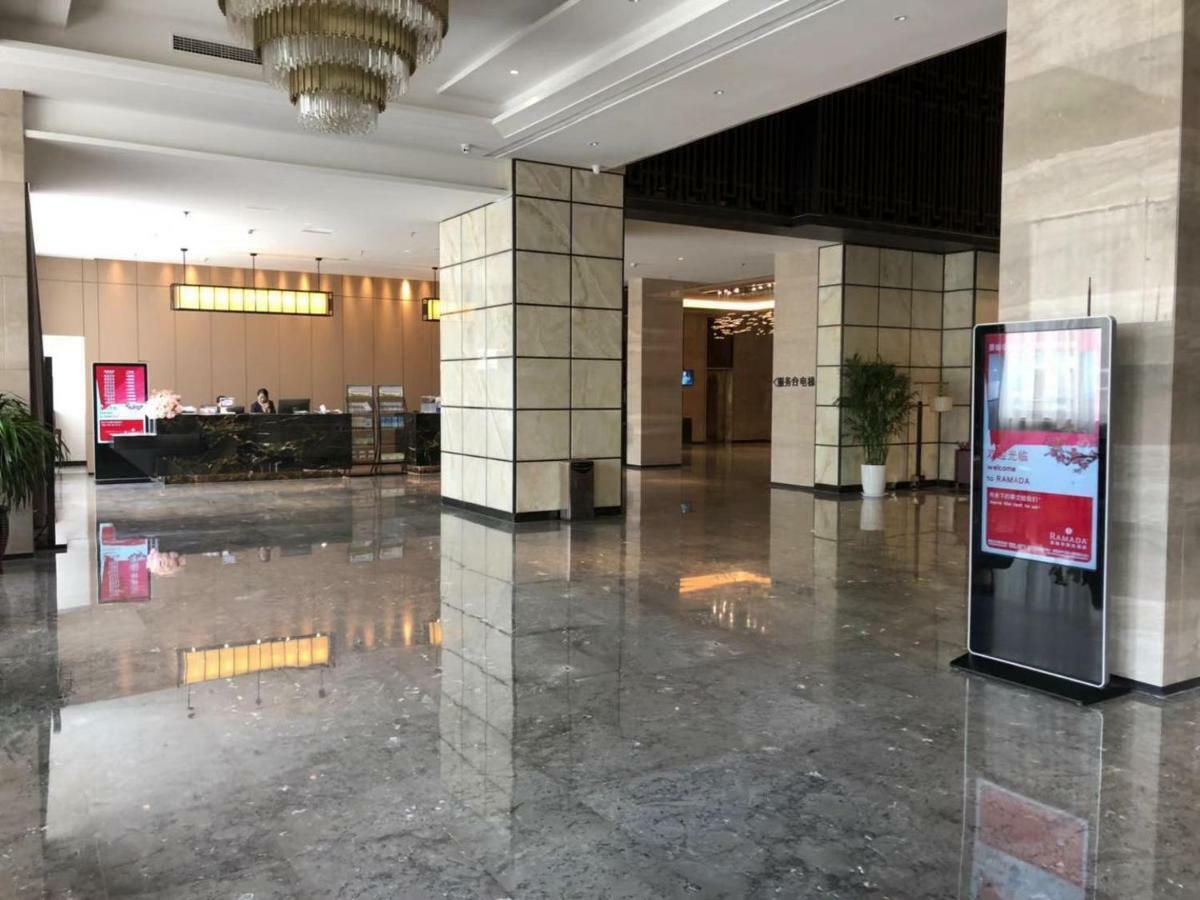 Ramada Wyndham Zhengzhou Xinzheng Hotel Xinzheng  Eksteriør billede